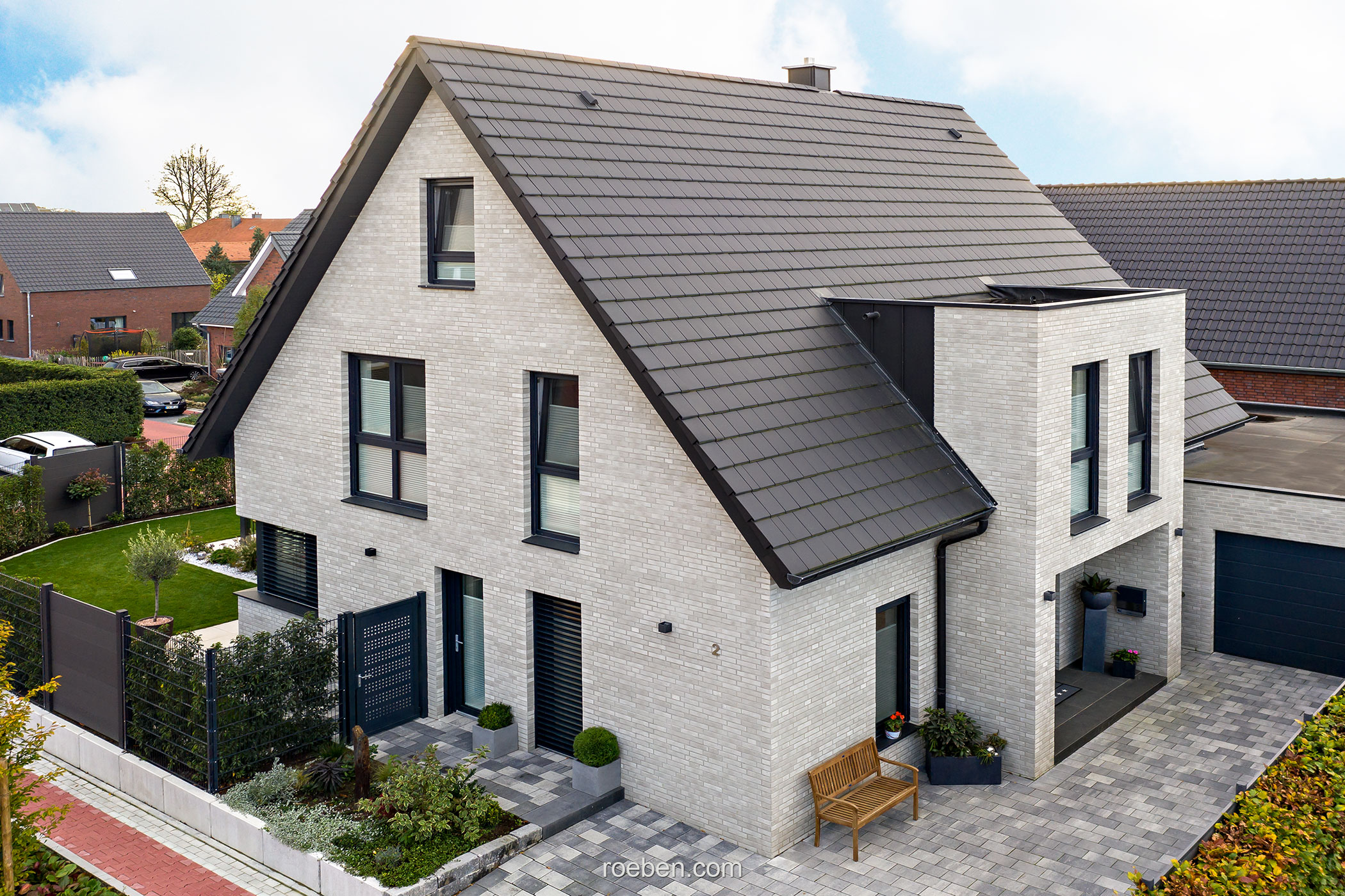 AARHUS weißgrau DF | BERGAMO anthrazit | Röben Tonbaustoffe GmbH