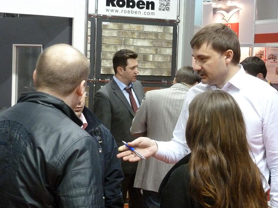 MosBuild 2013: Erneut großes Interesse für die Röben Klinker, Klinkerriemchen, Dachziegel und Pflasterklinker.