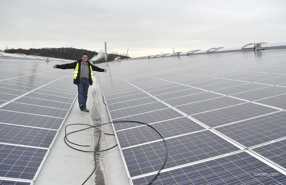 Werksleiter Andreas Andernach: Der Stromertrag pro Jahr liegt bei etwa 2.000.000 kWh