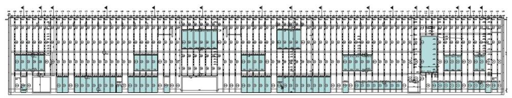 Detaillierte Planung: ein komplexes System von Zahlen und Buchstaben, allesamt Anpassungen an Fassadenöffnungen, Lage, Installationen und mehr (vereinfachter Plan)