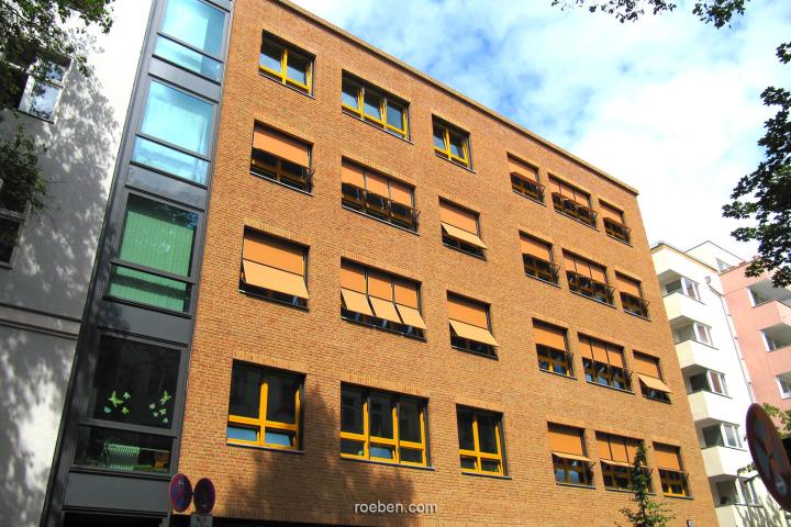 Nelson-Mandela-Schule, Berlin: Röben Handformverblender MOORBRAND sandgelb-bunt