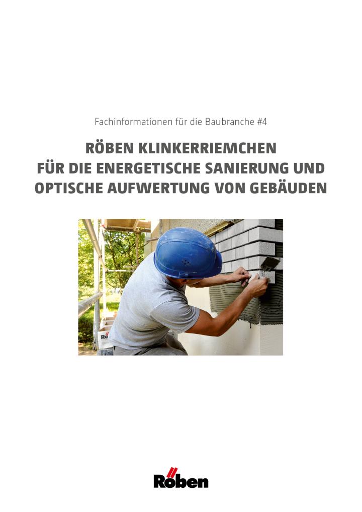 Mann montiert Klinkerriemchen an einer Wand
