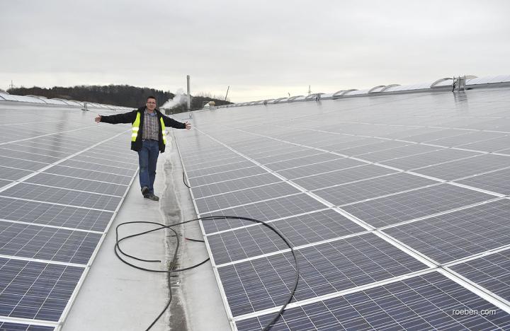 Werksleiter Andreas Andernach: Der Stromertrag pro Jahr liegt bei etwa 2.000.000 kWh