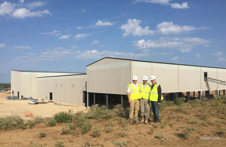 Clay County Werk, Texas, August 2015: Scott Mollenkopf (Pres. & CEO Triangle Brick), Howard Brown (Vice President TB), Wilhelm Röben