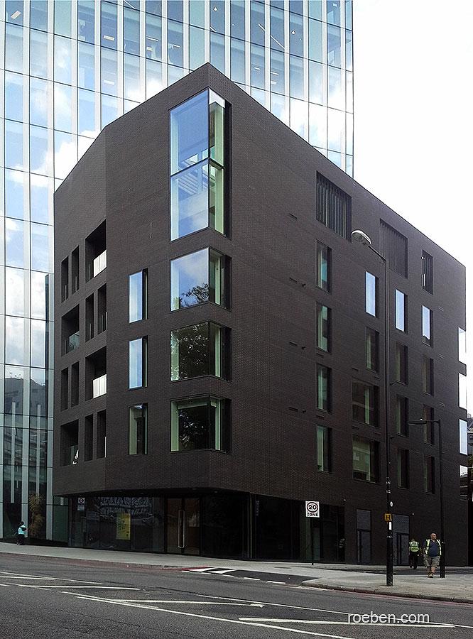Wohnhaus in London, Blackfriars Road: Klinker FARO schwarz-nuanciert, glatt, DF | Foto Timoth Soar