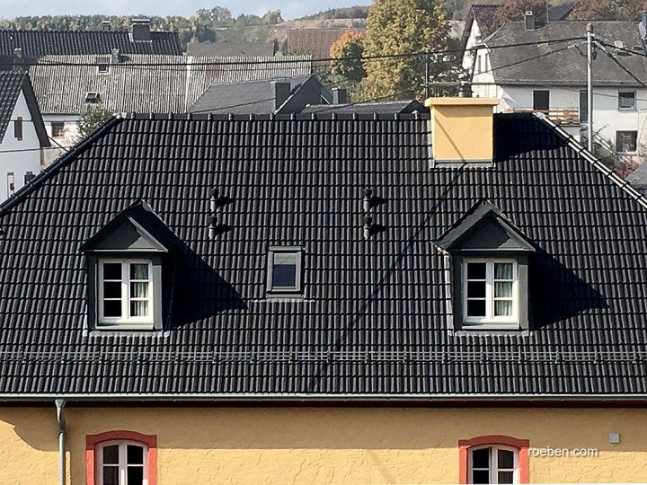 Röben Doppelmuldenziegel ELSASS anthrazit