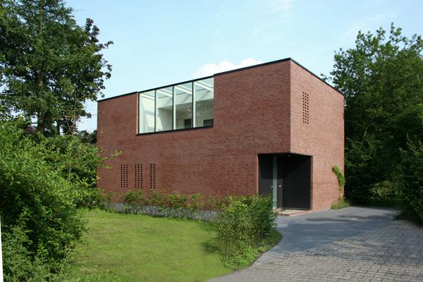 3. Platz Gesamtsieger
Sieger Kategorie „Einfamilienhaus/Doppelhaushälfte“

Projekt: Haus im Geistviertel, Münster
Baujahr: 2007
Architekt: hehnpohl architektur, Münster