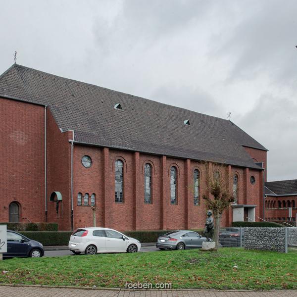 FLANDERNplus anthrazit für die Kirche St. Mariä Heimsuchung in Alsdorf