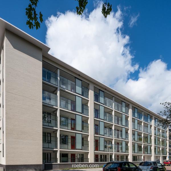 Sanierung der Wohnanlage Delft-Bomenwijk (NL): Keramikklinker OSLO perlweiß, glatt