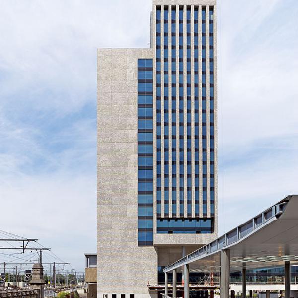 Bürokomplex Gent/B: Röben Klinker Yukon, Brick-Design Sondersortierung - 90m hoher Büroturm | Foto: André Nullens