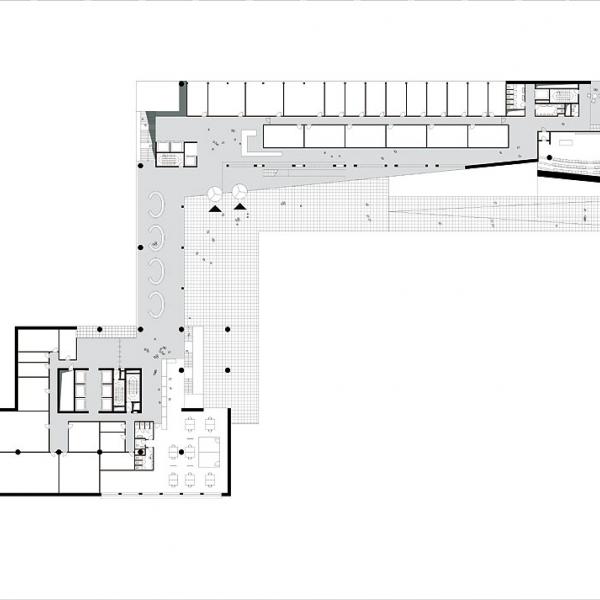 Bürotürme und Pavillon sind durch eine Esplanade miteinander verbunden