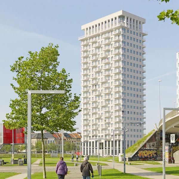 &bdquo;Lichttoren&ldquo; - Wohnhochhaus im belgischen Antwerpen. Röben Klinker OSLO perlweiß | Foto: André Nullens