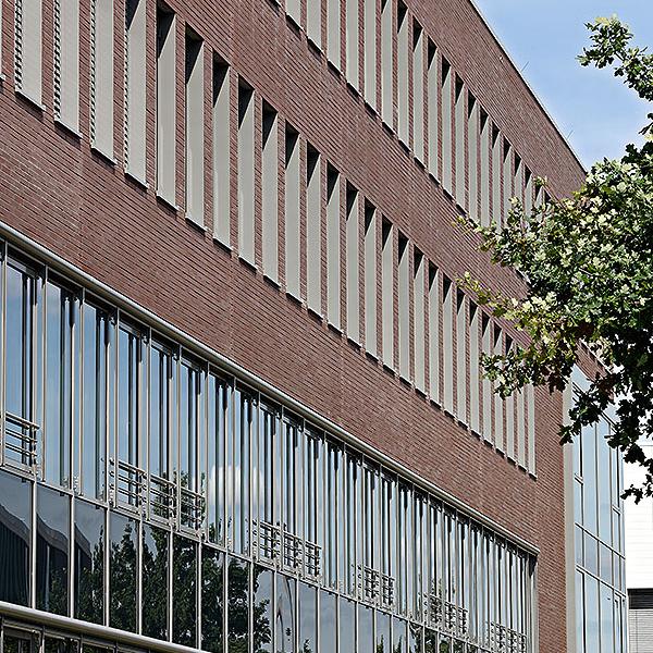 Klinker ADELAIDE im schlanken Format LDF. Bürogebäude in Münster | ©Foto: Cornelia Suhan