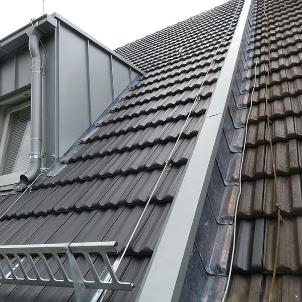 Röben Dachziegel ELSASS und Anschluss an das Nachbargebäude: Sanierung eines Bürogebäudes in Köln | ©Foto: H.-G. Knops