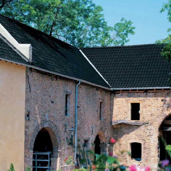 Ein Dach für die Ewigkeit – Renovierung des Klosters Antonigartzem