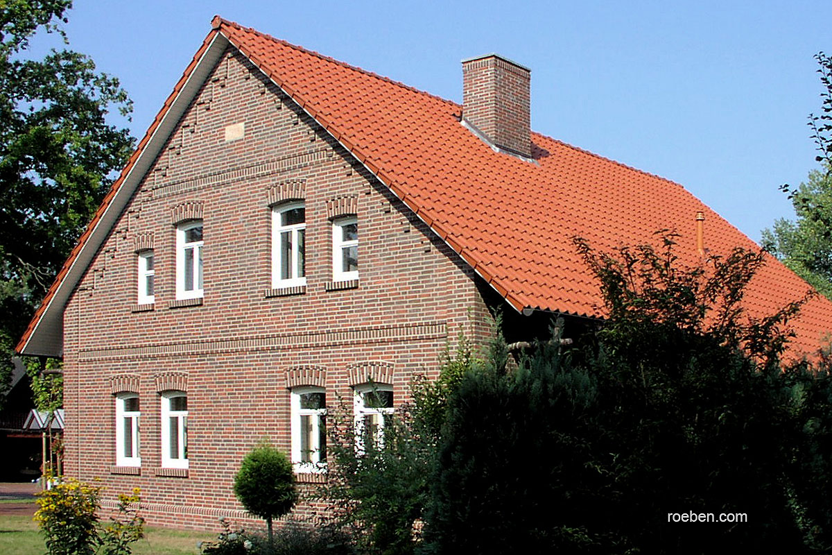 Röben Hohlfalzziegel LIMBURG rot-engobiert